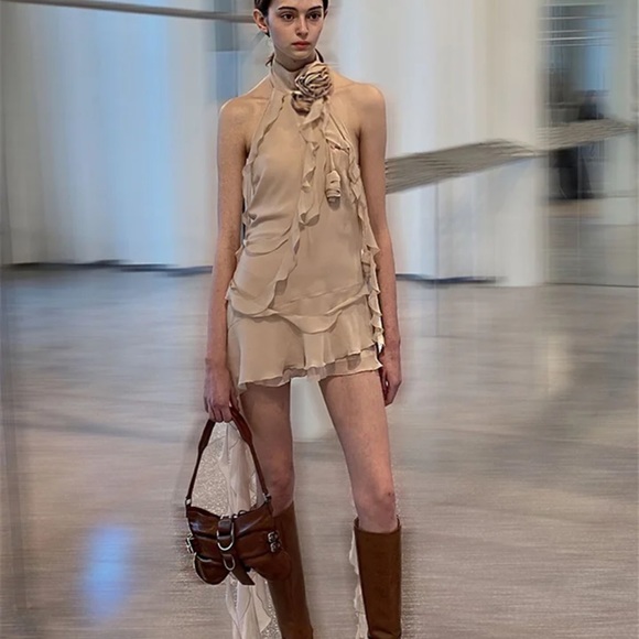 Dress - Picture 2 of 3